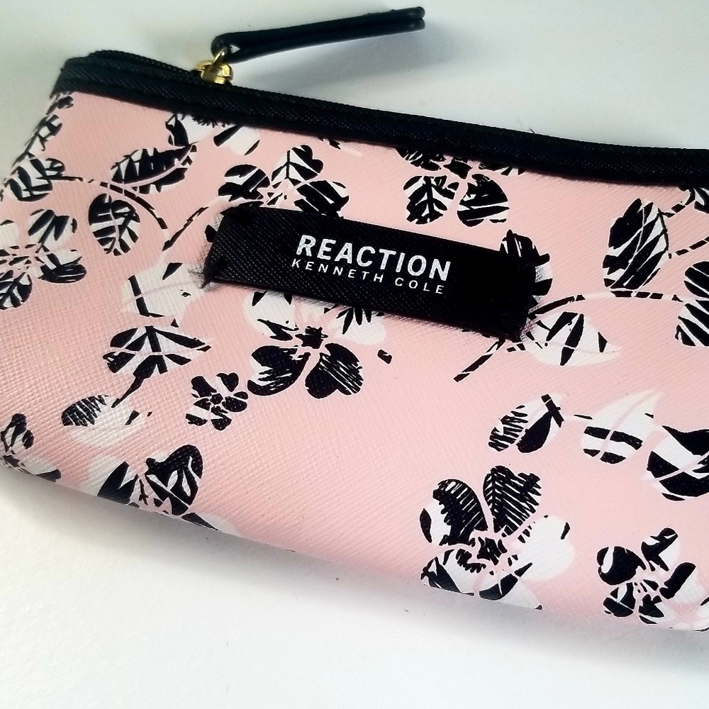 Kenneth Cole Reaction Wallet/Coin Purse